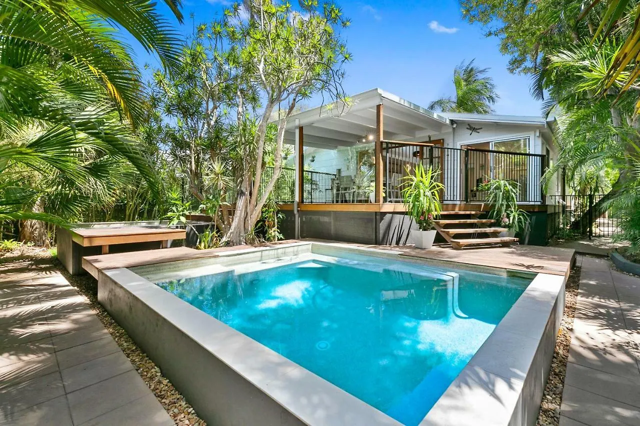 Tranquil & Tropical, Sunshine Beach